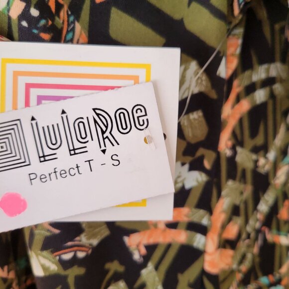 5 LuLaRoe Fall Autumn Theme Multicolor Patterned T Shirts Bundle S Perfect Class - Picture 6 of 15